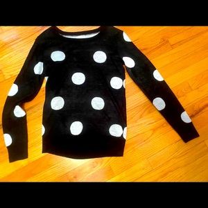 Small polka dot sweater